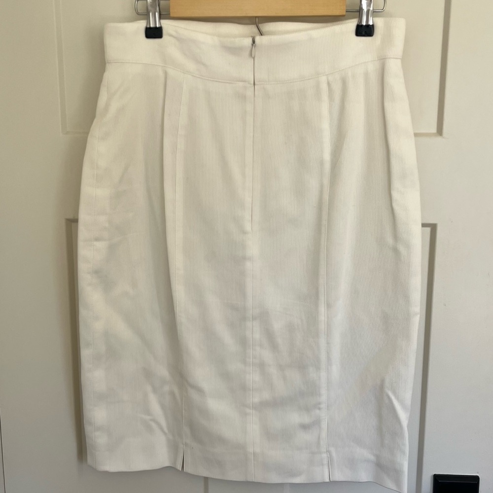 Escada Ribbed Skirt - Picture 2 of 7